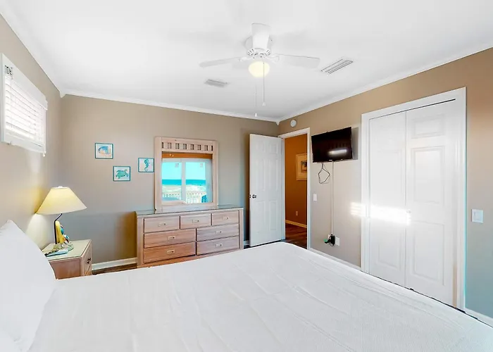 Gulf-front With Great Views, Balcony, Ac, Dog Friendly! Holiday home *